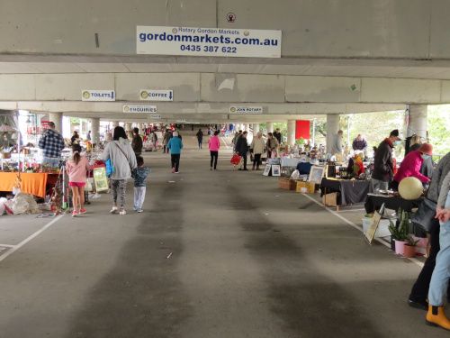 Centre Row of Gordon Markets